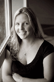 http://webfarm.foliolink.com/rating_img/2009226162811_taylor_portrait.jpg